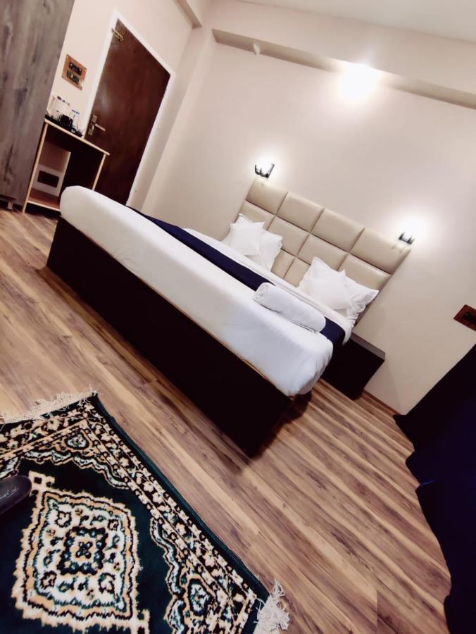 Gulshan Palace By Seven Hills Srinagar By Him Haults Hospitality Εξωτερικό φωτογραφία
