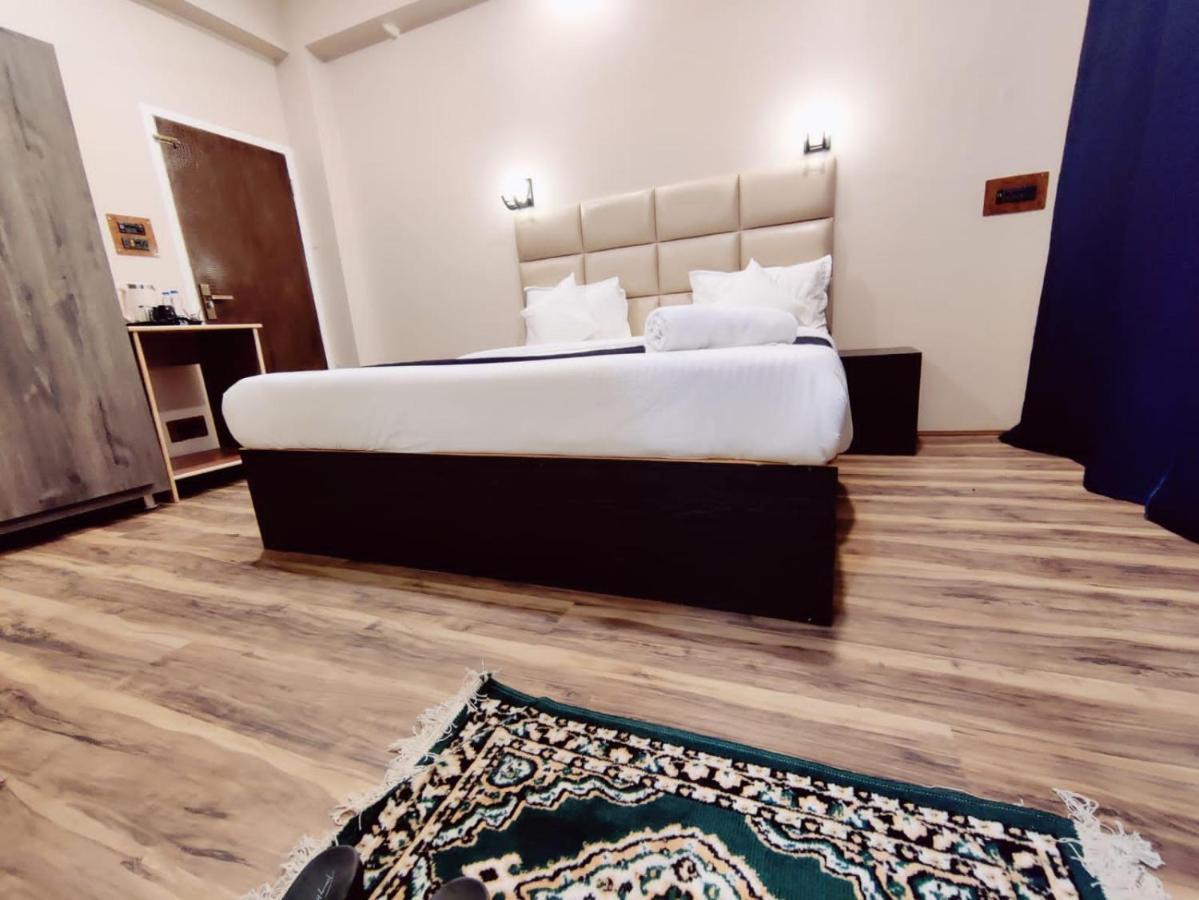 Gulshan Palace By Seven Hills Srinagar By Him Haults Hospitality Εξωτερικό φωτογραφία